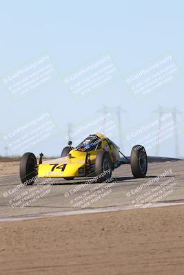 media/Oct-26-2025-CalClub SCCA (Sun) [[8ce1e69566]]/Group 6/Grapevine/
